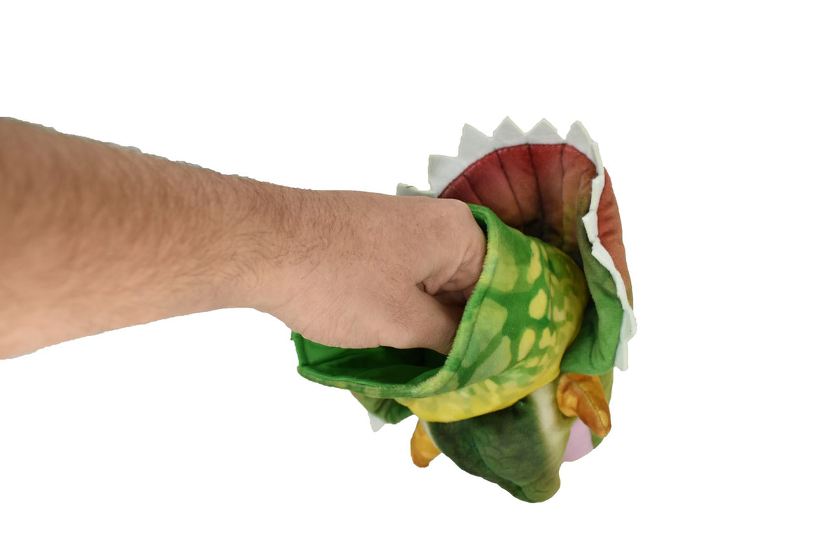 FITS ALMOST ANY SIZE HANDS!